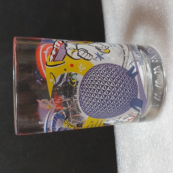 McDonald's Disney 100 Years Of Magic Glass Tumbler - Picture 4 of 7